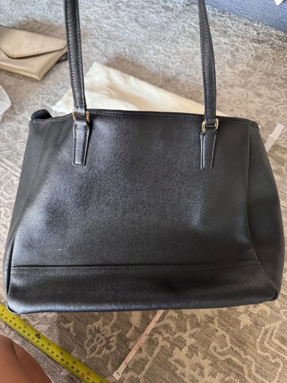 Vintage Coach EW Tote - Medium